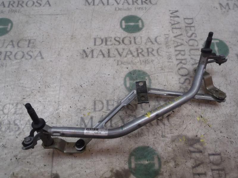 Recambio de articulacion limpia delantero para peugeot 208 1.2 12v vti referencia OEM IAM 9673222580  