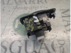 Recambio de mando elevalunas trasero derecho para toyota corolla (e12) 2.0 d-4d linea sol berlina referencia OEM IAM    2