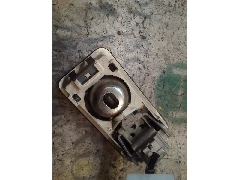 Recambio de piloto interior para peugeot partner (s2) combiespace referencia OEM IAM   