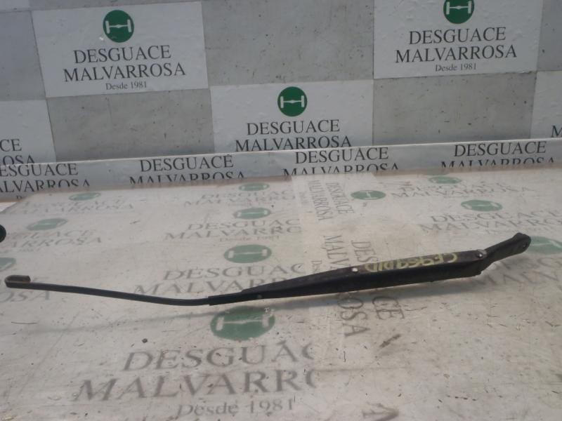 Recambio de brazo limpia delantero derecho para hyundai santa fe (sm) 2.4 gls referencia OEM IAM 9832026000  