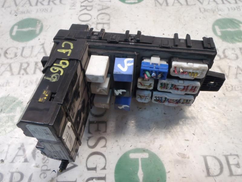 Recambio de caja reles / fusibles para hyundai santa fe (sm) 2.4 gls referencia OEM IAM 9118826100 9540026500 