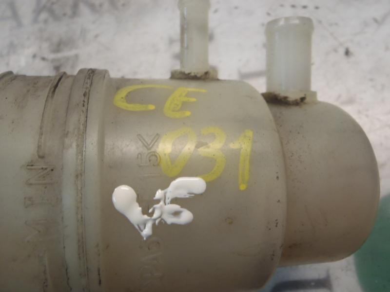 Recambio de deposito servo para mitsubishi outlander (cu0w) 2.0 4wd referencia OEM IAM MR403657  