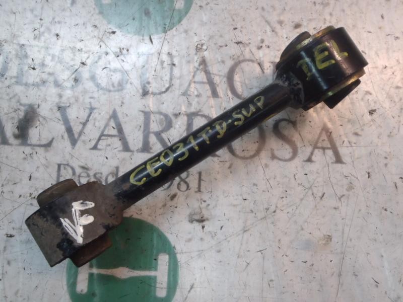 Recambio de brazo suspension superior trasero derecho para mitsubishi outlander (cu0w) 2.0 4wd referencia OEM IAM MN100109  