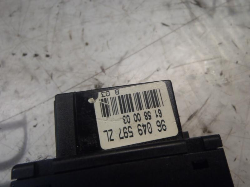 Recambio de mando limpia para peugeot 206 berlina xr referencia OEM IAM   