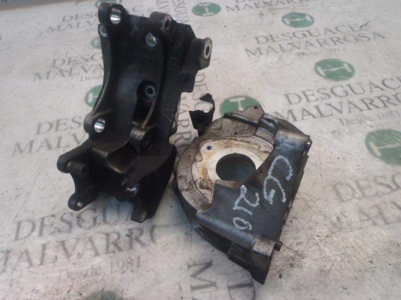 Recambio de soporte bomba inyeccion para peugeot 806 stdt referencia OEM IAM   