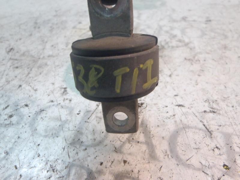 Recambio de tirante trasero izquierdo para audi a4 berlina (8e) 1.9 tdi (96kw) referencia OEM IAM 8E0505465AF  