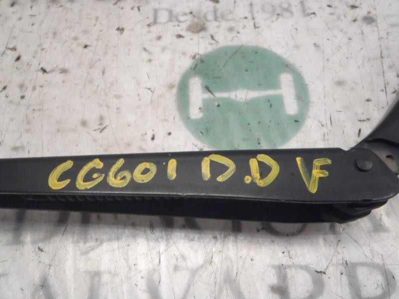 Recambio de brazo limpia delantero derecho para volkswagen touran (1t1) highline referencia OEM IAM 1T0955410A03C  