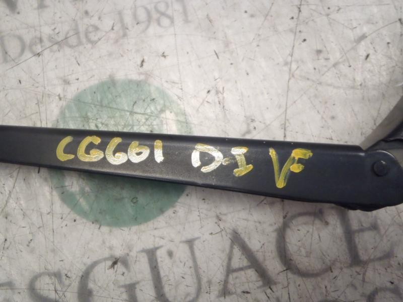 Recambio de brazo limpia delantero izquierdo para volkswagen touran (1t1) highline referencia OEM IAM 1T0955409A03C  