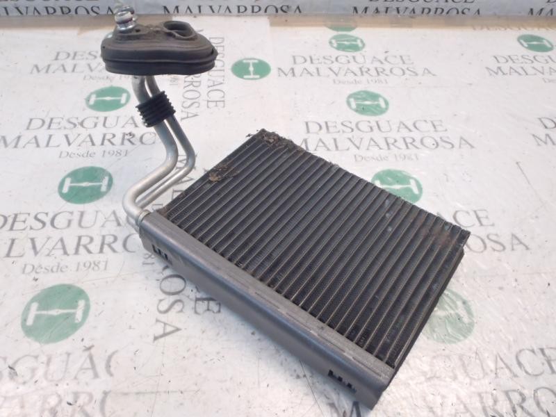 Recambio de evaporador aire acondicionado para bmw serie 3 berlina (e90) 320d referencia OEM IAM 64119290888  