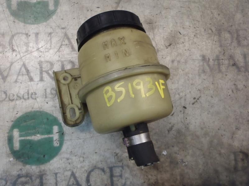 Recambio de deposito servo para peugeot boxer caja cerrada (rs3200)(330)(´´02) 330 m td referencia OEM IAM   
