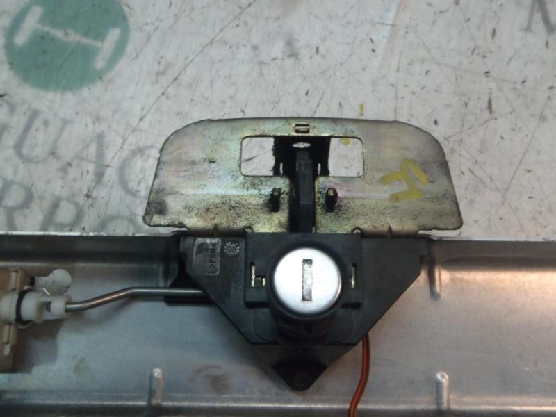 Recambio de cerradura maletero / porton para smart coupe cdi básico referencia OEM IAM   