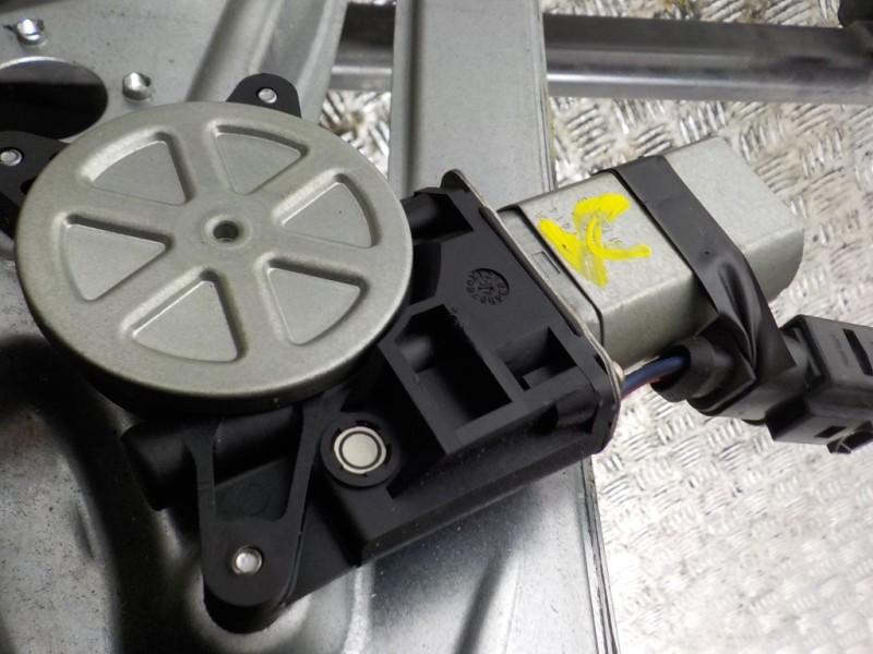 Recambio de elevalunas delantero derecho para smart coupe fortwo coupe (62kw) referencia OEM IAM A4517200646 A4517200846 