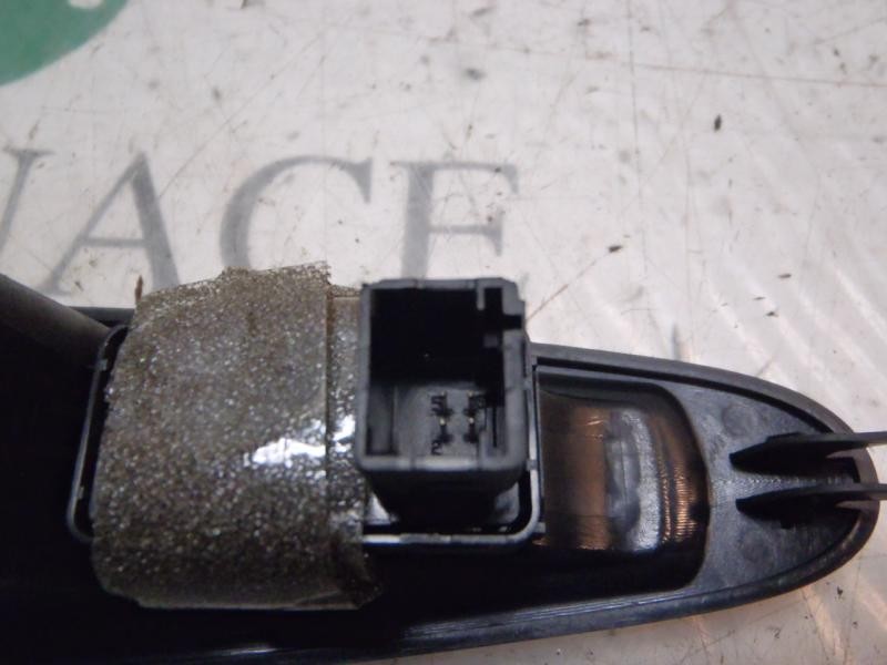 Recambio de mando elevalunas trasero izquierdo para citroën c4 berlina exclusive referencia OEM IAM 6554HJ  