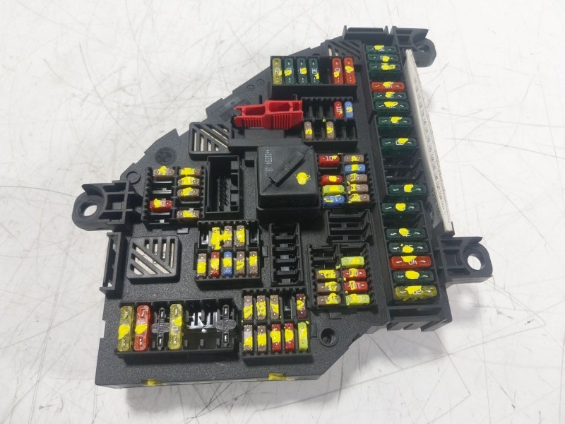 Recambio de caja reles / fusibles para bmw 5 (f10) 520 d referencia OEM IAM 61149234423 923442401 