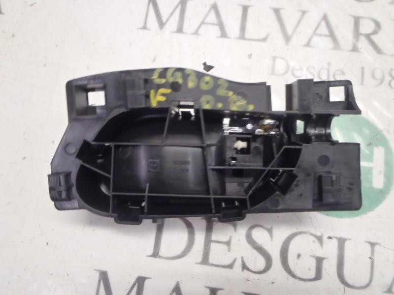 Recambio de maneta interior delantera derecha para peugeot 208 1.4 hdi fap referencia OEM IAM   