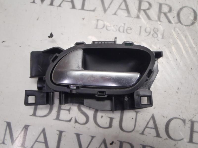 Recambio de maneta interior delantera izquierda para peugeot 208 1.4 hdi fap referencia OEM IAM   