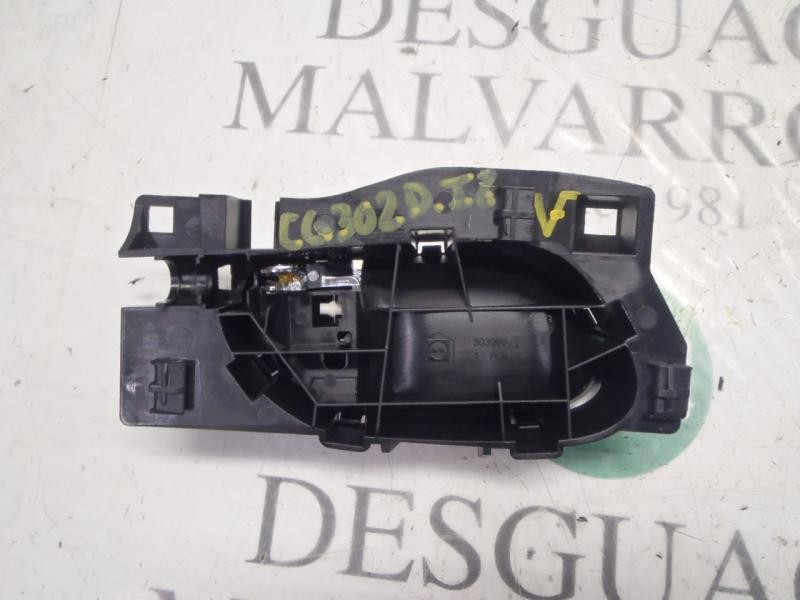 Recambio de maneta interior delantera izquierda para peugeot 208 1.4 hdi fap referencia OEM IAM   
