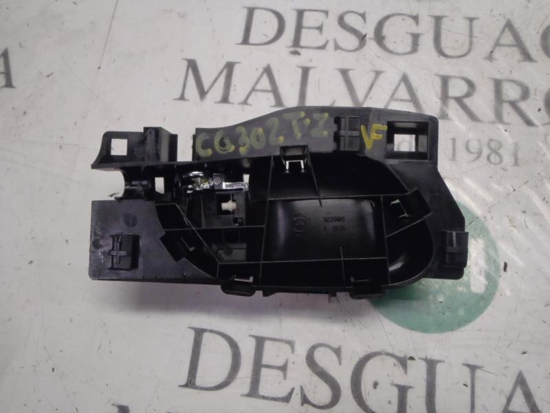 Recambio de maneta interior trasera izquierda para peugeot 208 1.4 hdi fap referencia OEM IAM   