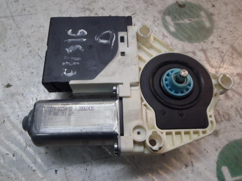 Recambio de motor elevalunas delantero derecho para seat leon (1p1) reference referencia OEM IAM 1T0959702ACZ11 1P0837402M 