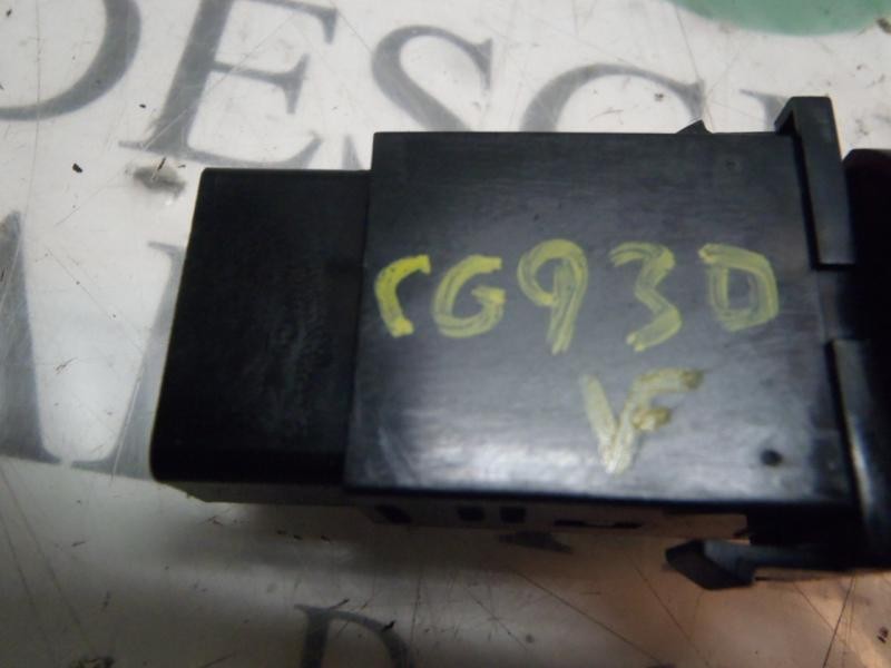 Recambio de warning para kia sorento 2.5 crdi ex referencia OEM IAM   