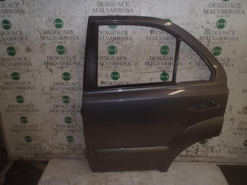 Recambio de puerta trasera izquierda para kia sorento 2.5 crdi ex referencia OEM IAM   