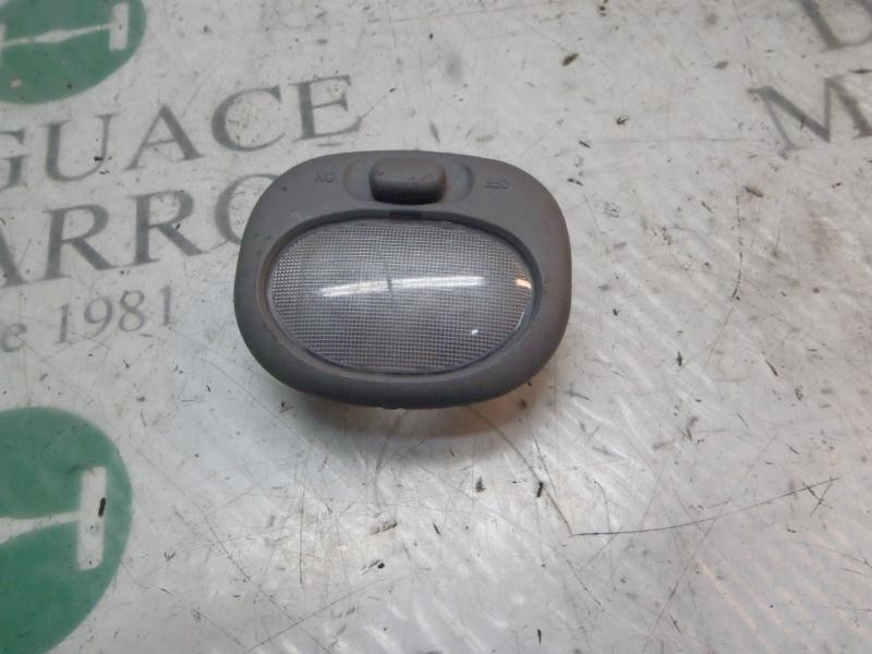 Recambio de piloto interior para kia sorento 2.5 crdi ex referencia OEM IAM   