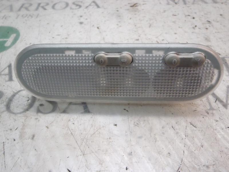 Recambio de piloto interior para dacia lodgy 1.5 dci diesel fap cat referencia OEM IAM 8200073231  