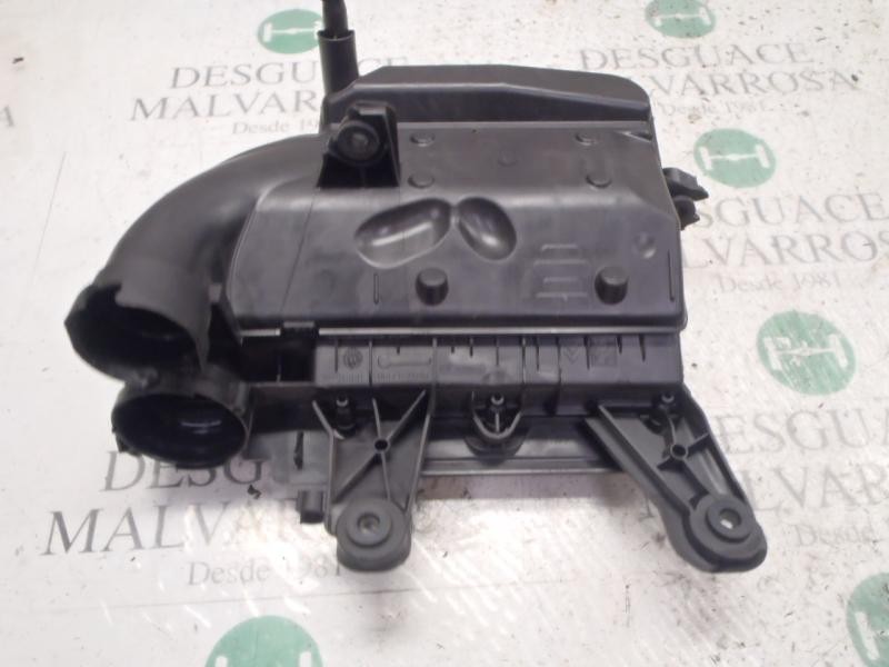 Recambio de filtro aire para peugeot 208 1.4 hdi fap referencia OEM IAM   