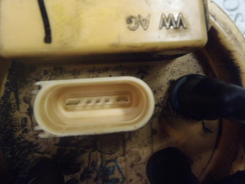 Recambio de aforador para volkswagen touran (1t1) highline referencia OEM IAM   