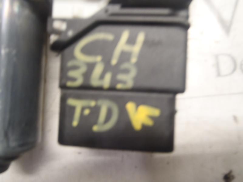 Recambio de motor elevalunas trasero derecho para volkswagen touran (1t1) highline referencia OEM IAM   