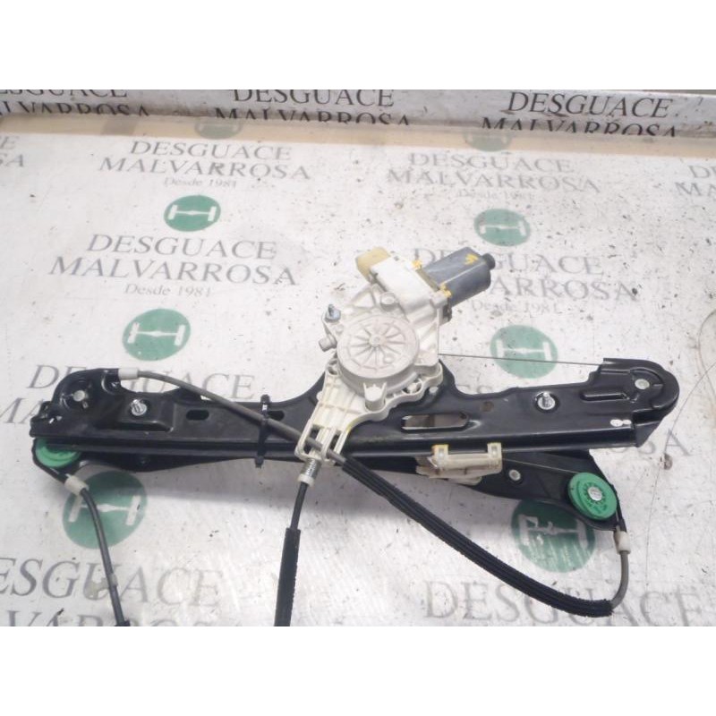 Recambio de elevalunas delantero izquierdo para bmw serie 1 berlina (e81/e87) 120d referencia OEM IAM 51337138465  