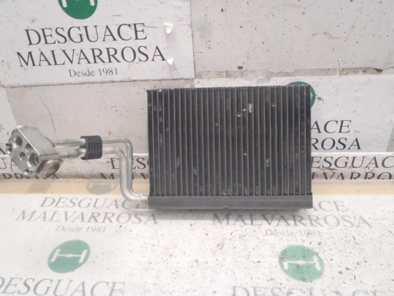 Recambio de evaporador aire acondicionado para bmw serie 1 berlina (e81/e87) 120d referencia OEM IAM 64119290888  