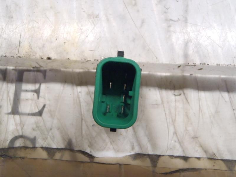 Recambio de mando elevalunas delantero derecho para ford focus lim. (cb8) trend referencia OEM IAM 1746832  