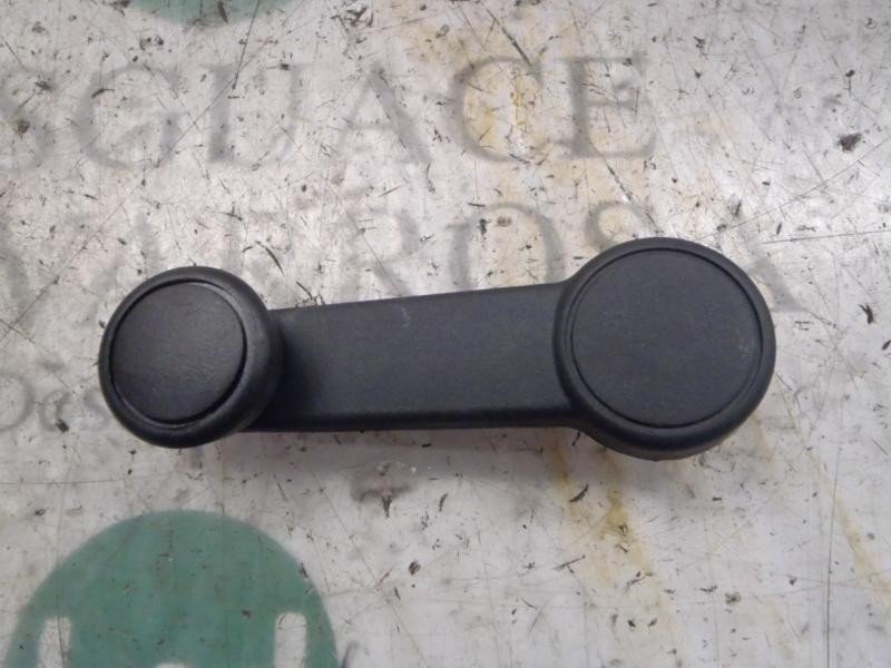 Recambio de maneta elevalunas trasera izquierda para ford focus lim. (cb8) trend referencia OEM IAM 1682662  