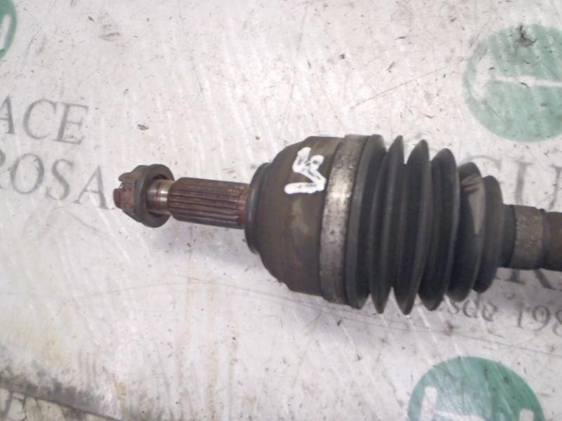 Recambio de transmision izquierda para renault modus confort dynamique referencia OEM IAM 8200618501  