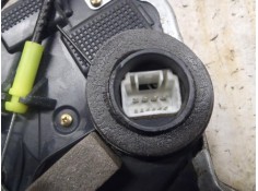 Recambio de cerradura puerta delantera derecha para toyota avensis berlina (t25) 2.0 d4-d executive sedán (4-ptas) referencia OE 2