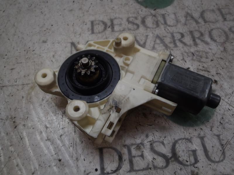 Recambio de motor elevalunas delantero izquierdo para ford focus berlina (cap) sport referencia OEM IAM   