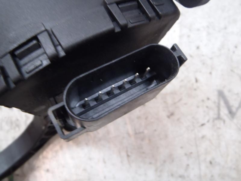 Recambio de potenciometro pedal para ford focus berlina (cap) sport referencia OEM IAM   