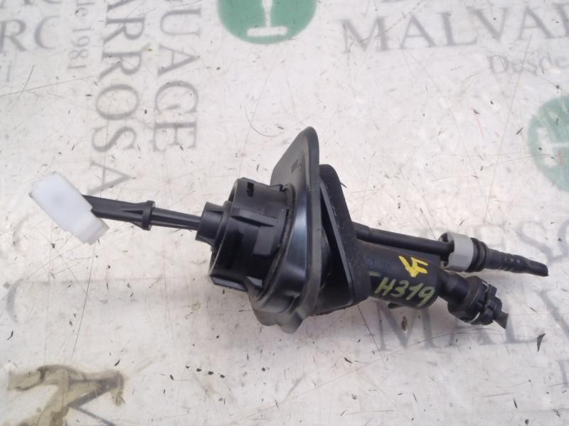 Recambio de bombin embrague para ford focus berlina (cap) ambiente (d) referencia OEM IAM   