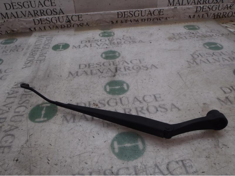 Recambio de brazo limpia delantero izquierdo para ssangyong kyron 200 xdi limited referencia OEM IAM 7831109000  