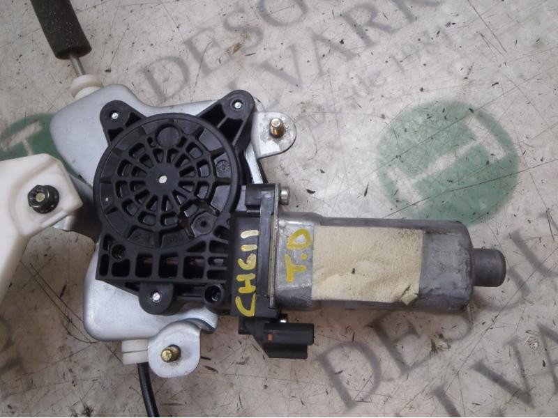 Recambio de elevalunas trasero derecho para ssangyong kyron 200 xdi limited referencia OEM IAM 8810021012  