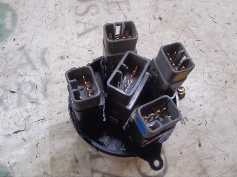 Recambio de warning para ssangyong kyron 200 xdi limited referencia OEM IAM 8521009000 8520109010 