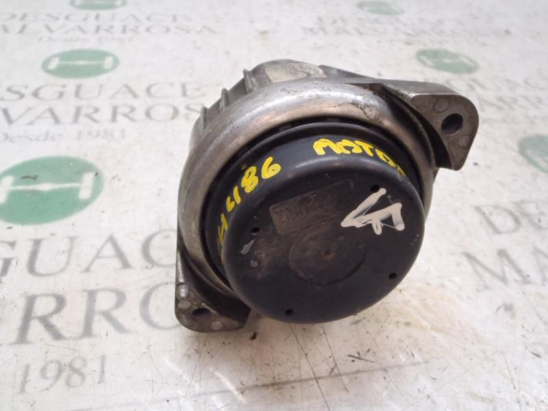 Recambio de soporte motor izquierdo para bmw serie 1 berlina (e81/e87) 120d referencia OEM IAM 22116768799  