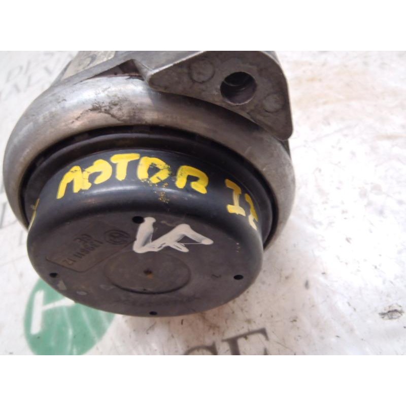 Recambio de soporte motor izquierdo para bmw serie 1 berlina (e81/e87) 120d referencia OEM IAM 22116768799  