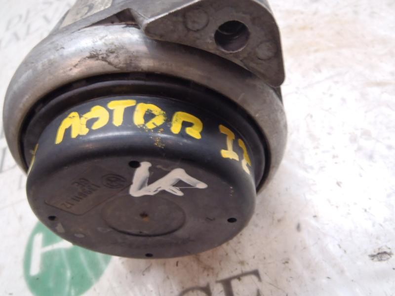 Recambio de soporte motor izquierdo para bmw serie 1 berlina (e81/e87) 120d referencia OEM IAM 22116768799  