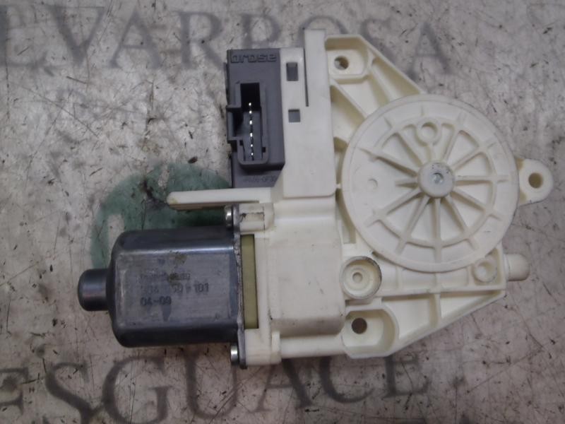 Recambio de motor elevalunas trasero derecho para peugeot 407 st sport referencia OEM IAM   