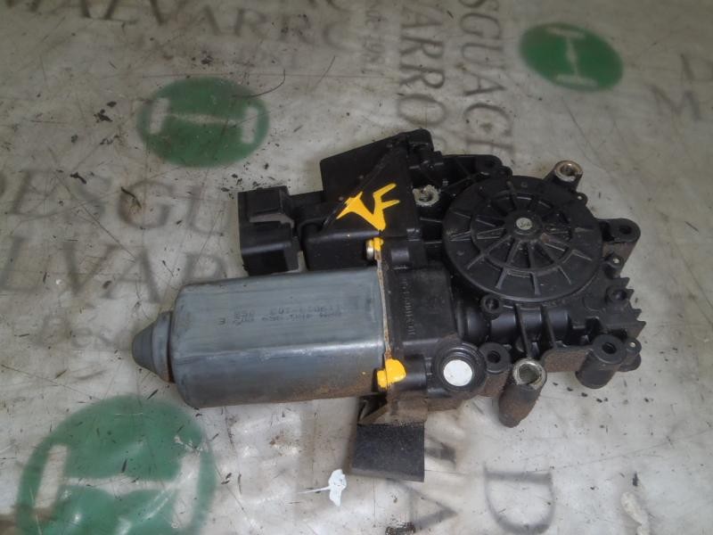 Recambio de motor elevalunas delantero derecho para audi a6 berlina (4b2) 2.4 (100kw) referencia OEM IAM   
