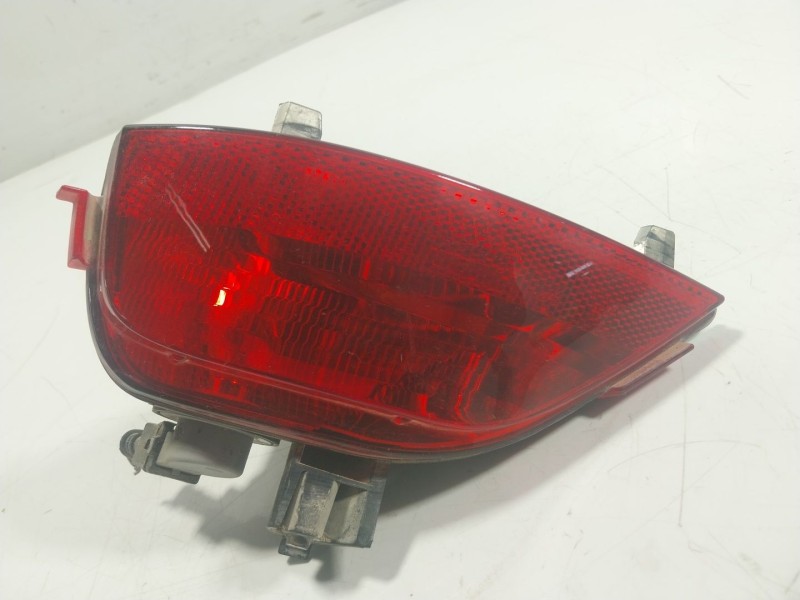 Recambio de piloto trasero antiniebla izquierdo para dacia sandero 0.9 tce referencia OEM IAM 265854470R  