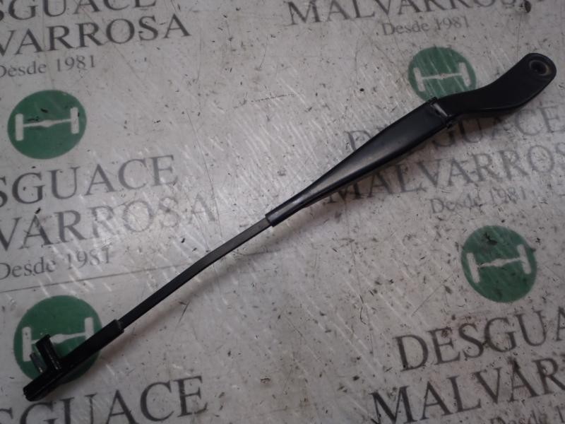 Recambio de brazo limpia delantero izquierdo para volvo v50 familiar 1.8 kinetic referencia OEM IAM   