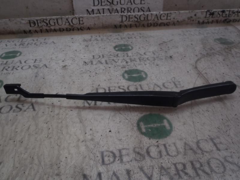 Recambio de brazo limpia delantero izquierdo para seat ibiza st (6j8) 1.2 tsi referencia OEM IAM 6J1955409  